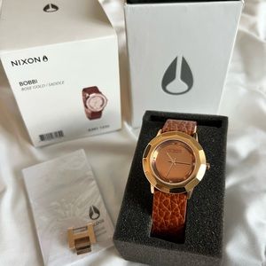 NWB Nixon BOBBI rose gold/saddle